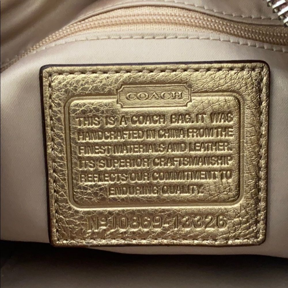 Coach Cream & Gold Shoulder Bag - Picture 5 of 6